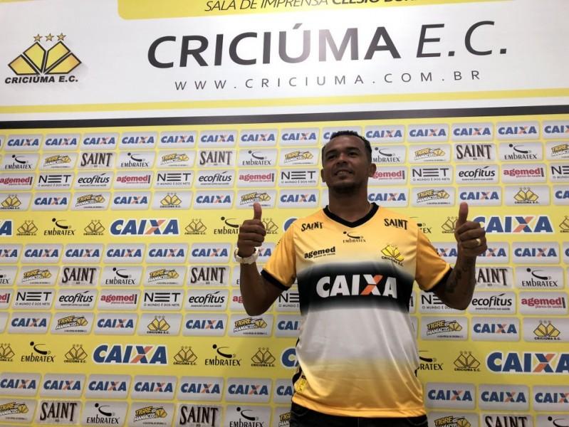 Zé Carlos em recuperação e Tigre com mais problemas