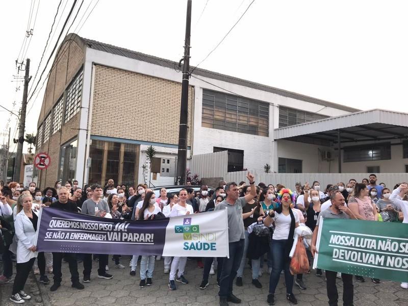 Criciúma: SindiSaúde convoca profissionais de enfermagem para ato em defesa ao piso salarial 