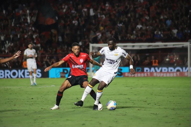 Criciúma não vencia o Atlético-GO como visitante há mais de 35 anos 