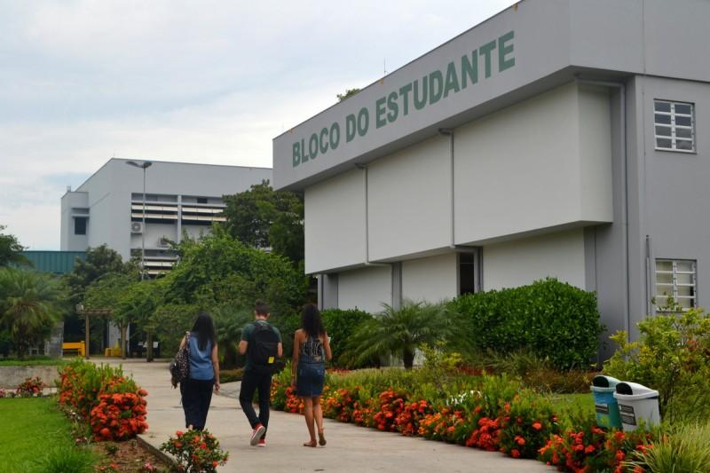Unesc concede descontos para pessoas que realizaram Enem em 2019  