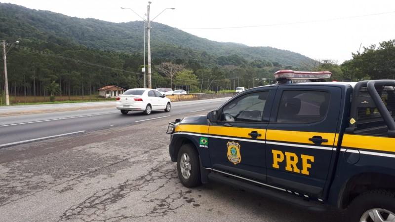  Feriado termina sem mortes nas rodovias federais catarinenses