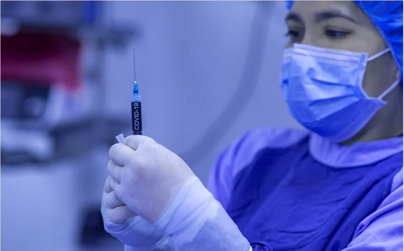 Mais de cinco mil doses aplicadas de vacina contra covid-19 no final de semana em Criciúma