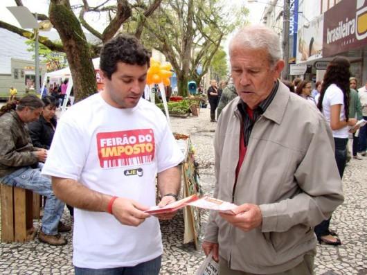Cerveja seria menos de R$ 0,50 sem imposto