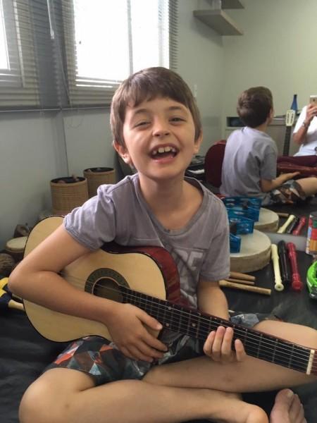 Bairro da Juventude recebe pós-graduação em musicoterapia
