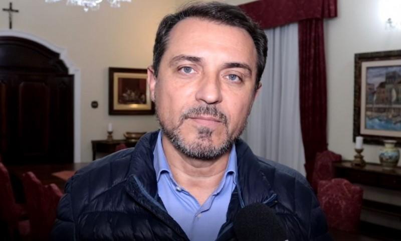 Carlos Moisés deve suspender agenda até domingo para acompanhar situação nos municípios