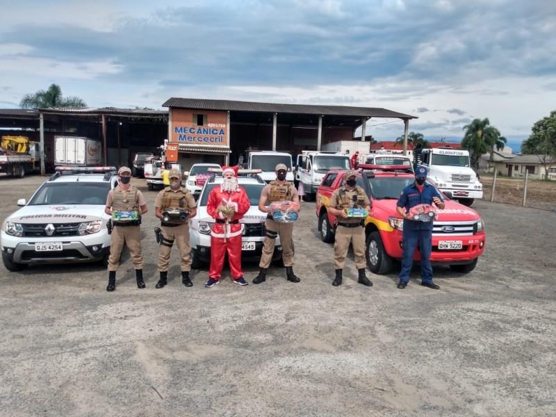 Corpo de Bombeiros Militar de Criciúma participa de entrega de brinquedos