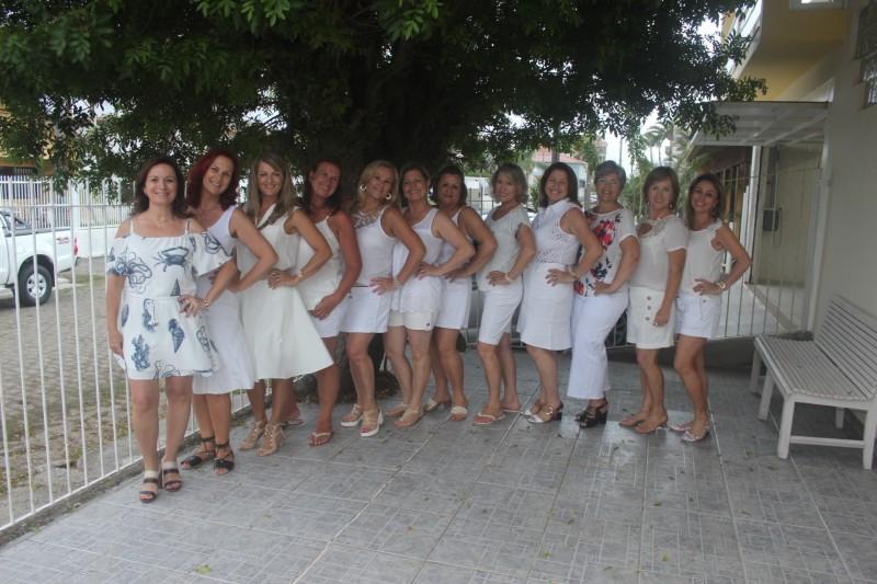 Doze Damas adentram 2017 em clima de Paz