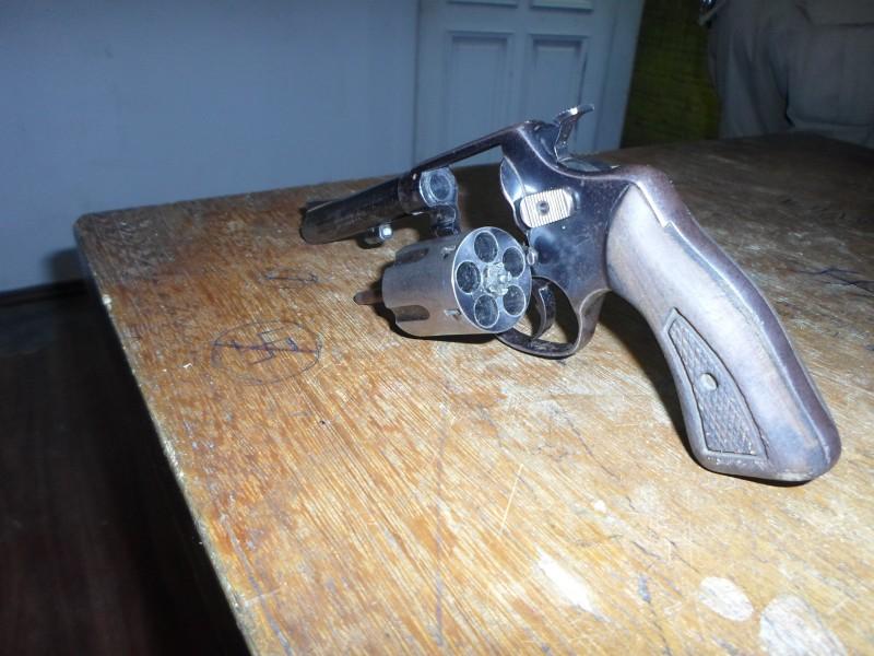 PM de Araranguá apreende arma de fogo com adolescente de 15 anos 