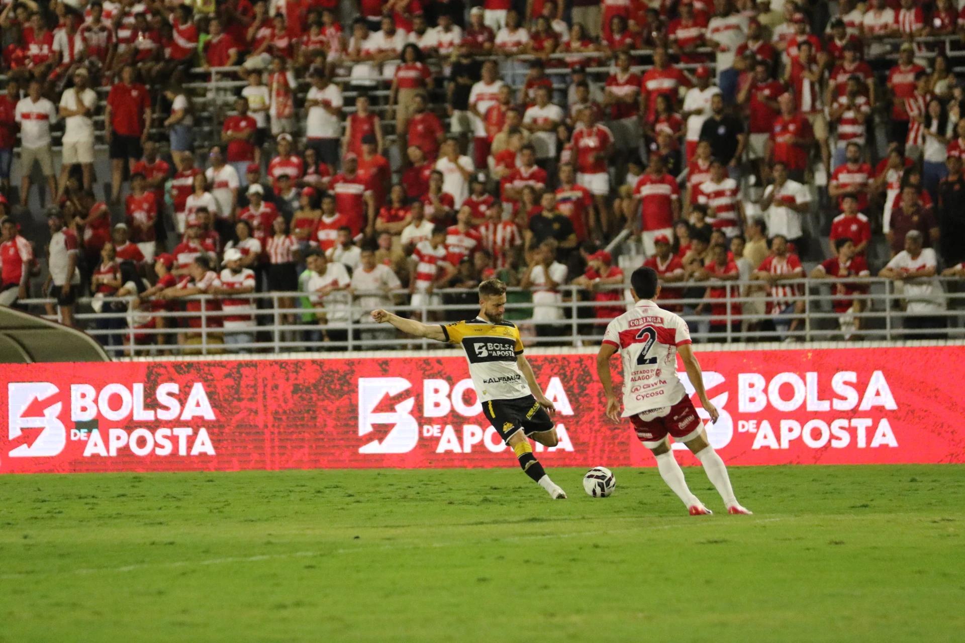 Ao vivo: Criciúma perde para o CRB; acompanhe a repercussão da partida