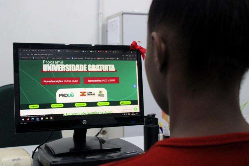 Estudantes devem ficar atentos à inscrição para o programa Universidade Gratuita