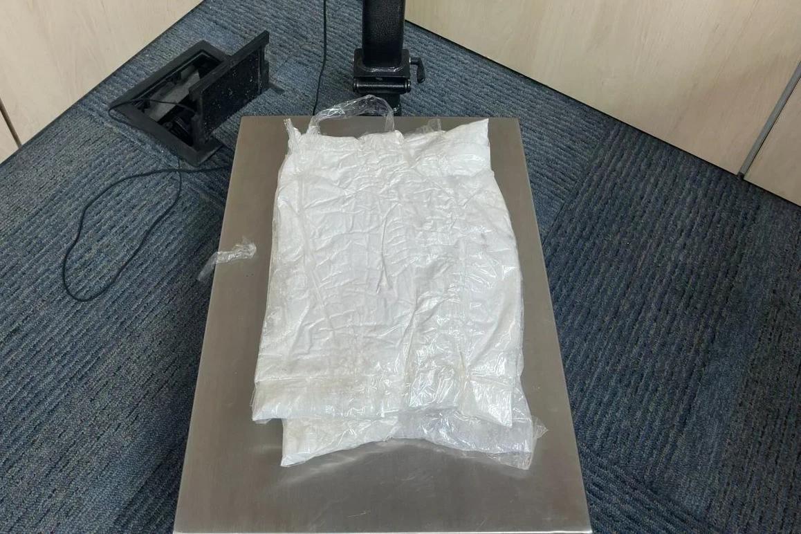 Criciumense que tentava embarcar para França com cocaína é presa em aeroporto