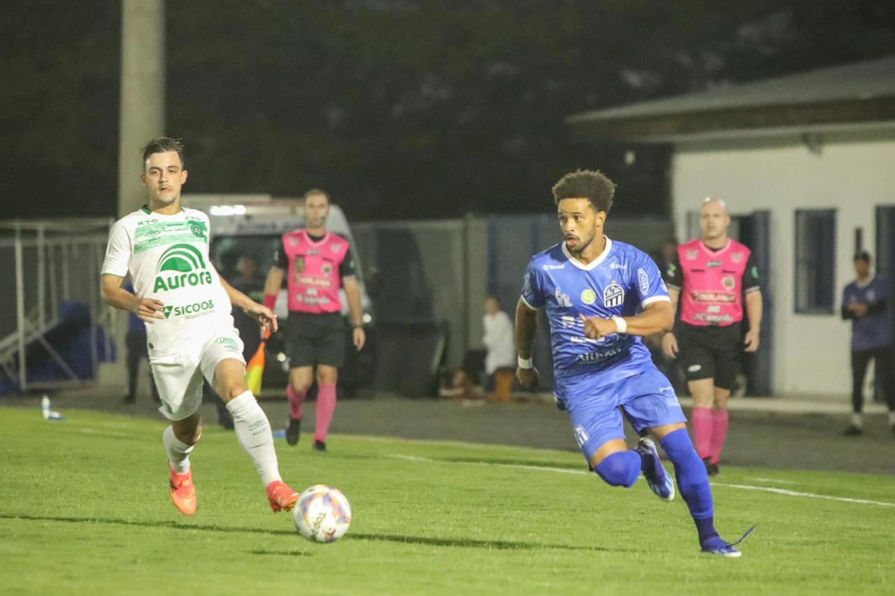 Estreando na elite do Catarinense, Caravaggio empata com a Chapecoense na Montanha