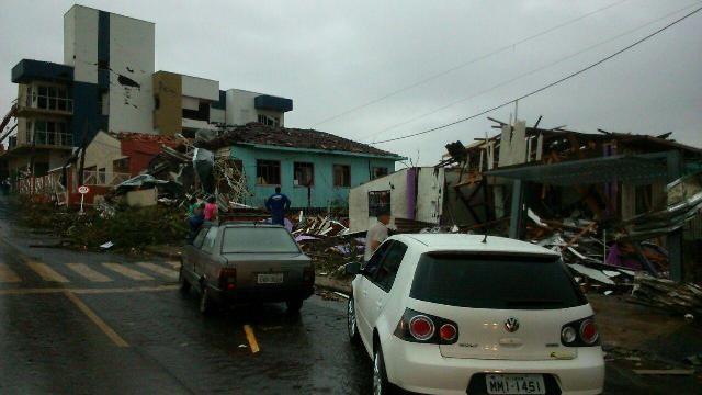 Governo do Estado se mobiliza para atender moradores de Xanxerê