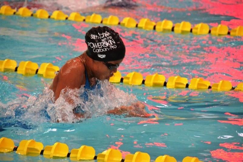 Natação garante medalhas e visa pódio geral nesta sexta-feira