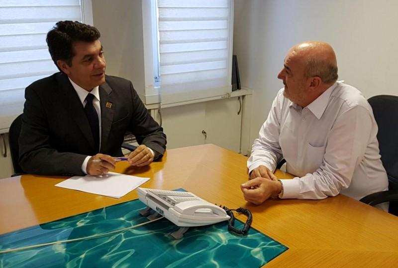 Pela água limpa e contra o cheiro ruim
