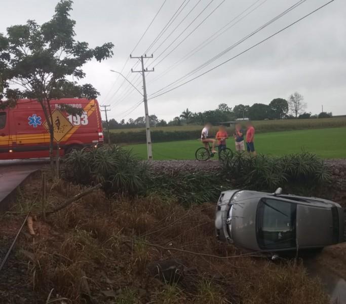 Bebê de três anos fica ferido em acidente em Turvo