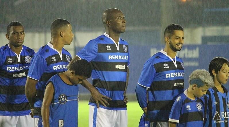 Tubarão coloca três na Seleção da Rodada