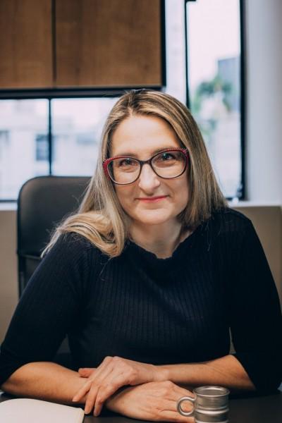 Andressa Fabris encerra segunda temporada de Alfa Talk nesta terça-feira