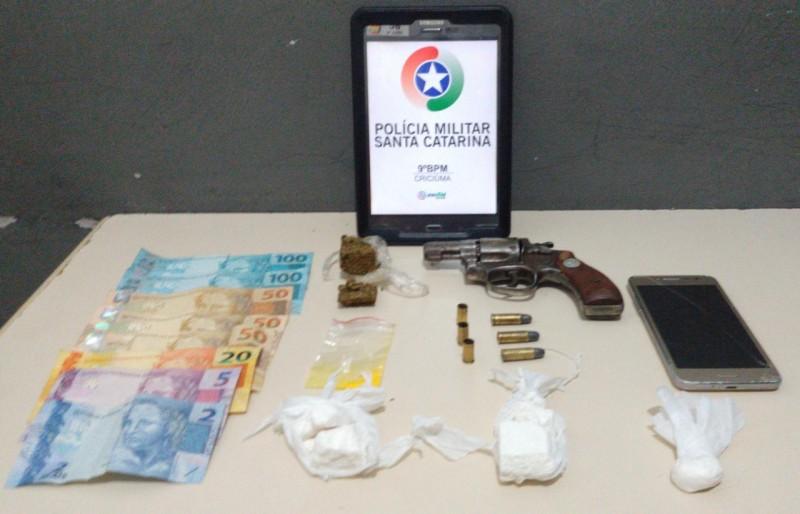 Em Criciúma, polícia apreende drogas, arma de fogo e munições 
