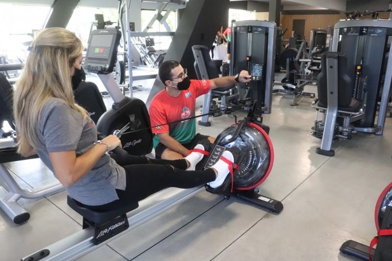 Instrutores e preparadores físicos do Mampituba participam de treinamento da academia