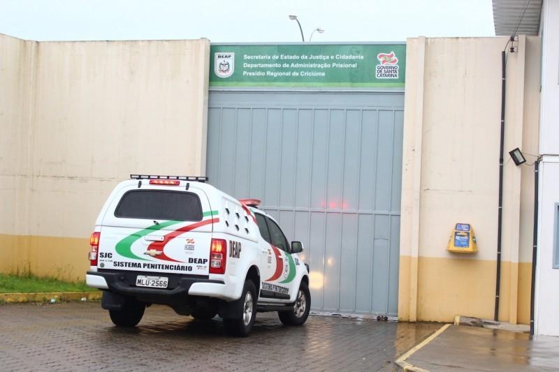 PM prende suspeito por crime de roubo em Içara