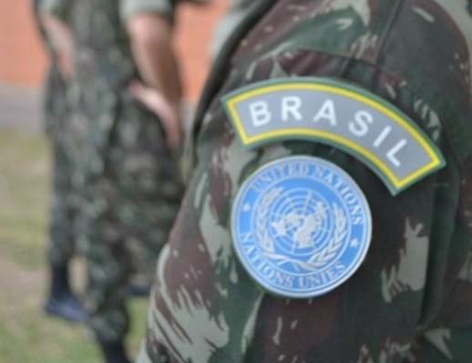 Exército Brasileiro emite nota afirmando que fará escolta de caminhoneiros