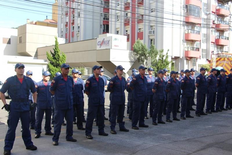 Corpo de Bombeiros promove solenidade de promoção, entregas de medalhas e homenagens aos militares