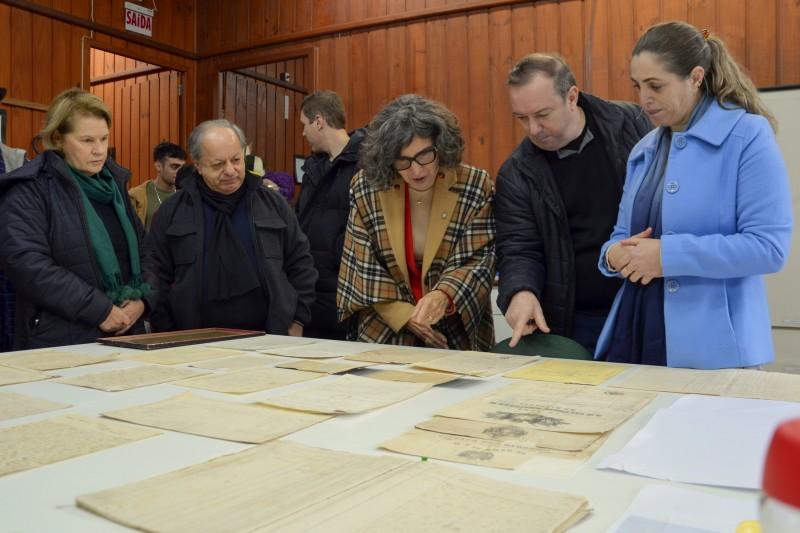 Consul da Itália visita o Museu ao Ar Livre em Orleans