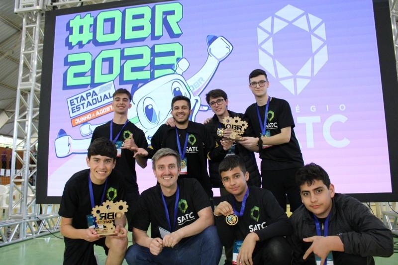 Alunos da Robótica Satc buscam apoio para participação na etapa nacional da OBR 