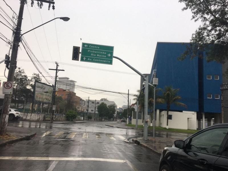 Raio provoca falta de energia em Criciúma