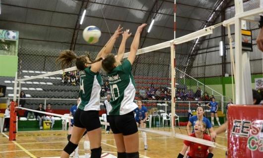 Voleibol feminino de Criciúma é parado por Blumenau