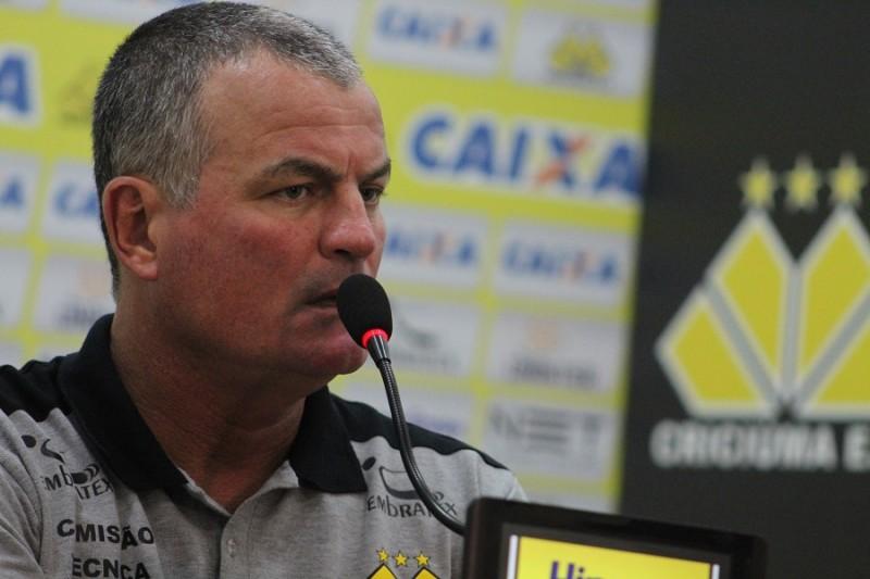 Sistema defensivo preocupa comandante Tricolor