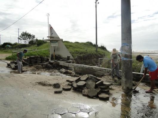 Recuperação de vias no Balneário Rincão