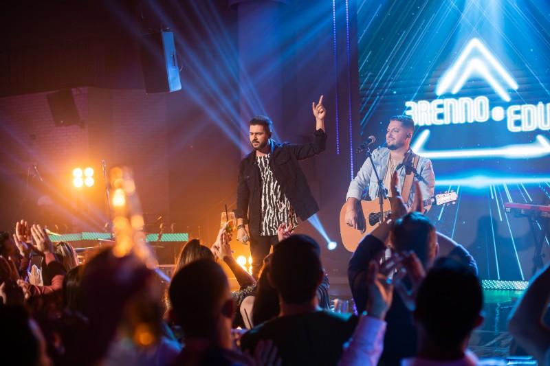 Com churrascão, Brenno e Edu celebram dez anos de carreira
