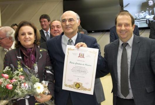 Corretores de imóveis são homenageados 