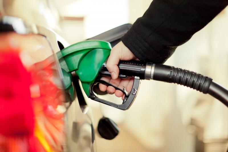Gasolina:  Petrobras anuncia aumento do preço da gasolina nas refinarias