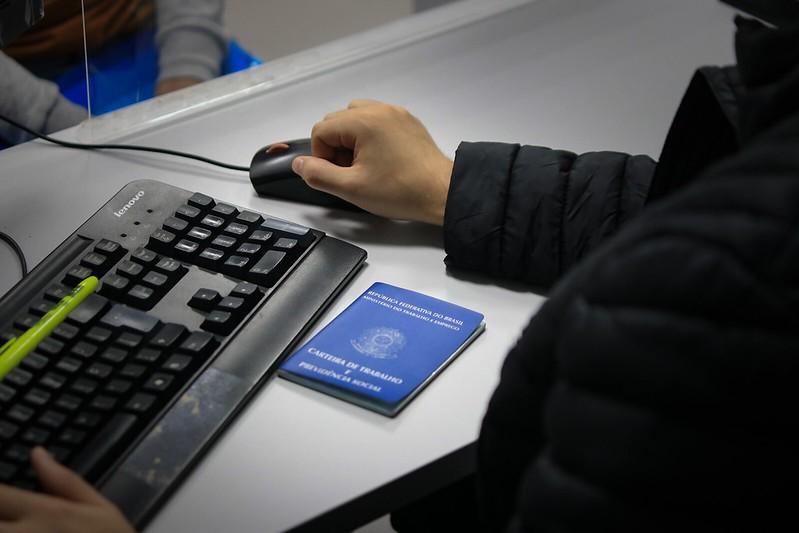 Sine tem mais de 6 mil vagas abertas em Santa Catarina
