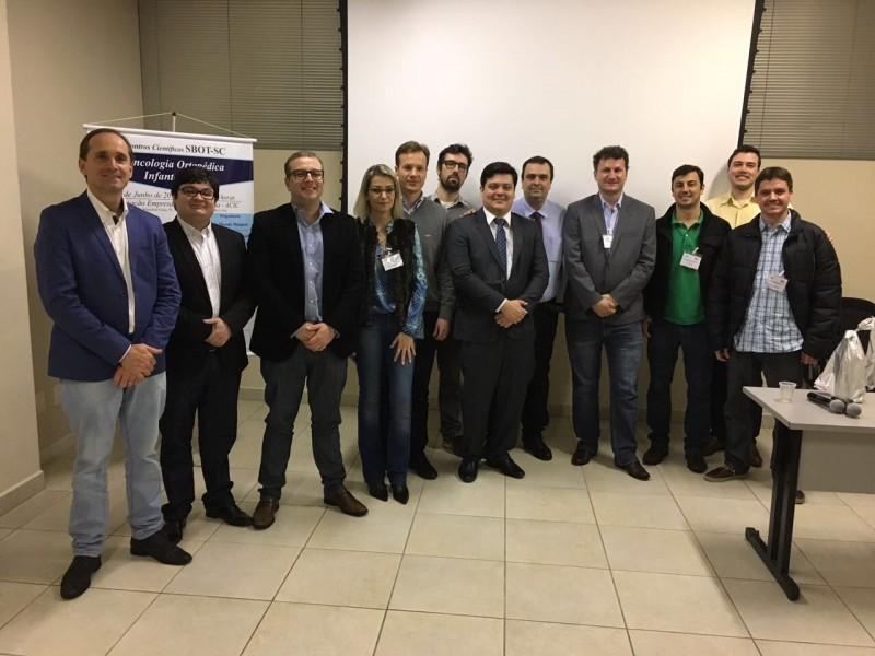 Oncologia pediátrica reúne profissionais da saúde em encontro científico