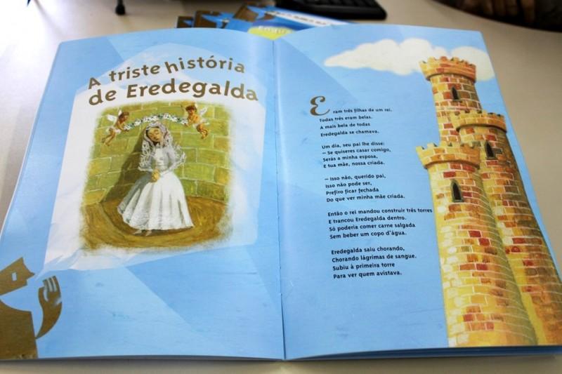 Prefeitura recolhe livros infantis que abordam o tema incesto