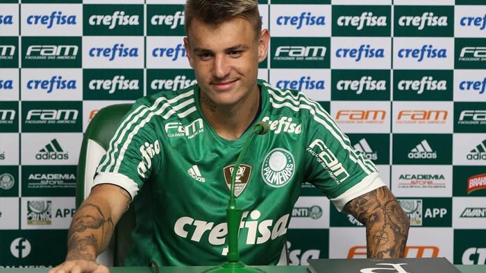Italianos querem Róger Guedes. Tigre desconhece