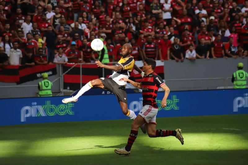 Allano comemora previsão de deslocamento em peso da torcida do Criciúma para confronto com o Grêmio