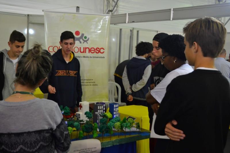 Feira de Ciências da Unesc promove integração e descoberta de novos talento