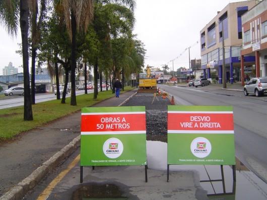 Corredor dos ônibus em reforma