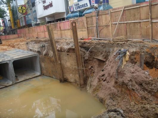 Muita obra para pouca praça?
