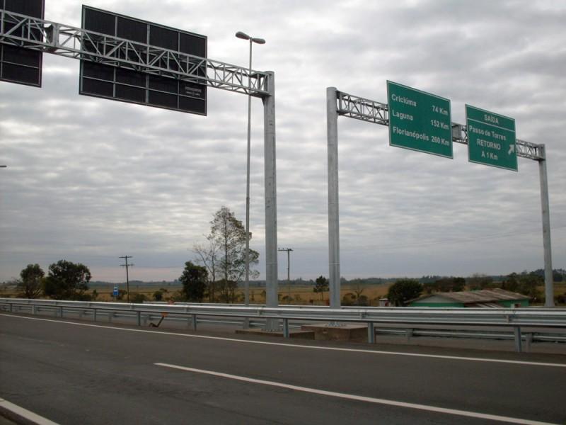 Atenção para redução de velocidade na divisa com o RS