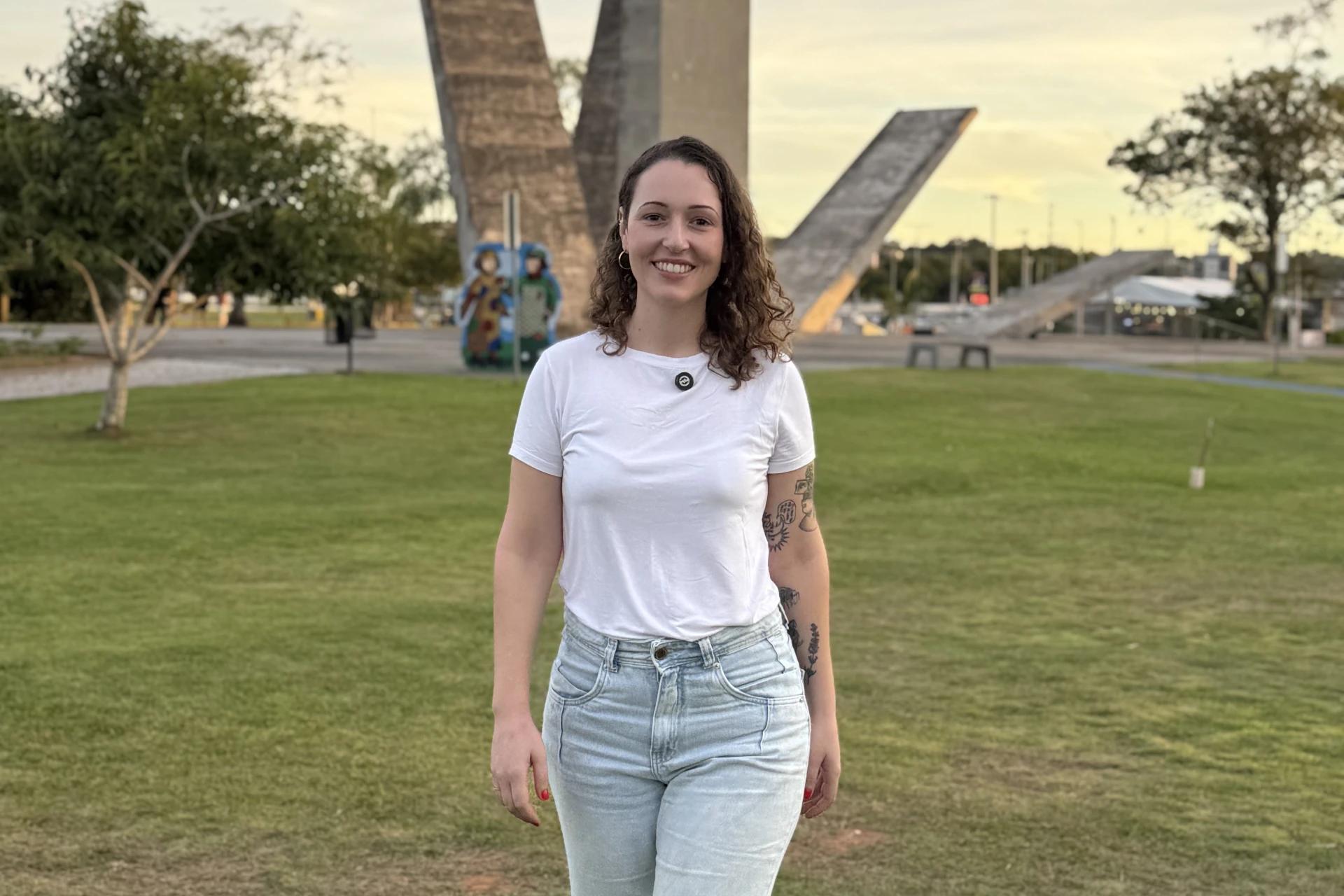 Criciumense Mariana Sartor é oficializada candidata à Alesc pelo PSOL
