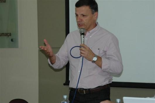 Prefeito, servidores e ex-servidores têm bens bloqueados