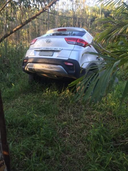 Assaltantes roubam veículo no Centro de Criciúma e carro é recuperado em Jaguaruna