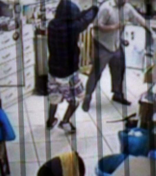 Comerciante é morto na porta de joalheria em Forquilhinha