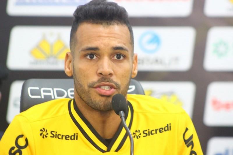 Para Gedeilson ficar, Criciúma vai ter que gastar